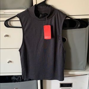 Crop top turtle neck short sleeve